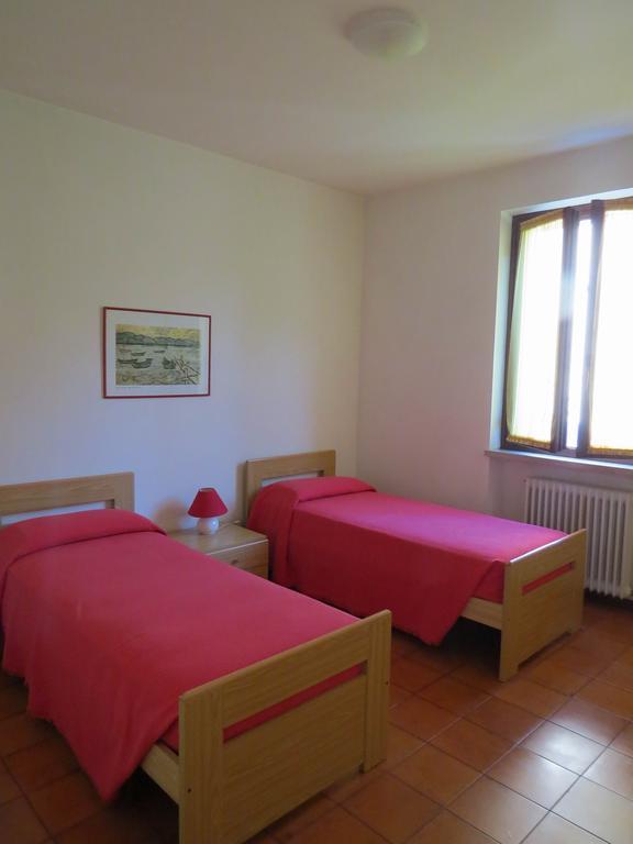 Residence Liana Albisano Torri Del Benaco Eksteriør bilde