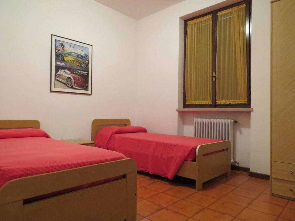 Residence Liana Albisano Torri Del Benaco Eksteriør bilde