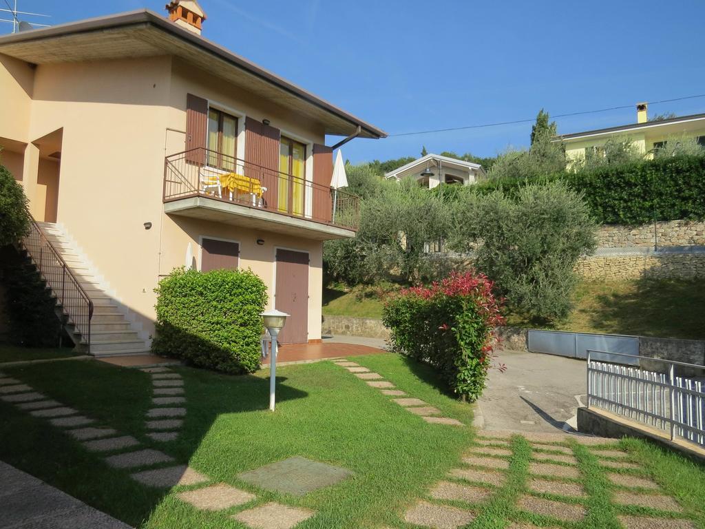 Residence Liana Albisano Torri Del Benaco Eksteriør bilde